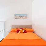 Lolita's Beachfront Loft By Wonderful Italy شقة