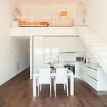 شقة Lolita's Beachfront Loft By Wonderful Italy