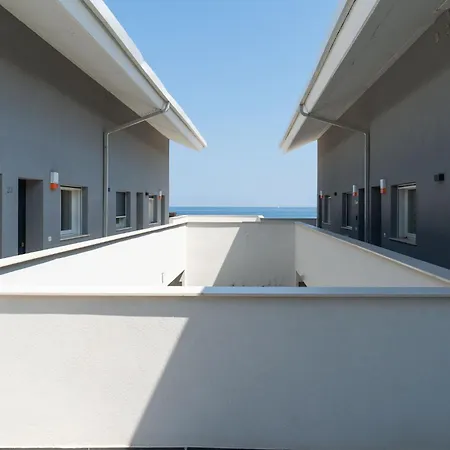 Lolita's Beachfront Loft By Wonderful Italy شقة *