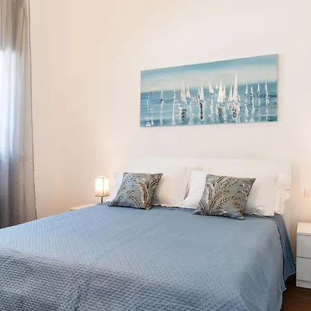 Lolita's Beachfront Loft By Wonderful Italy *